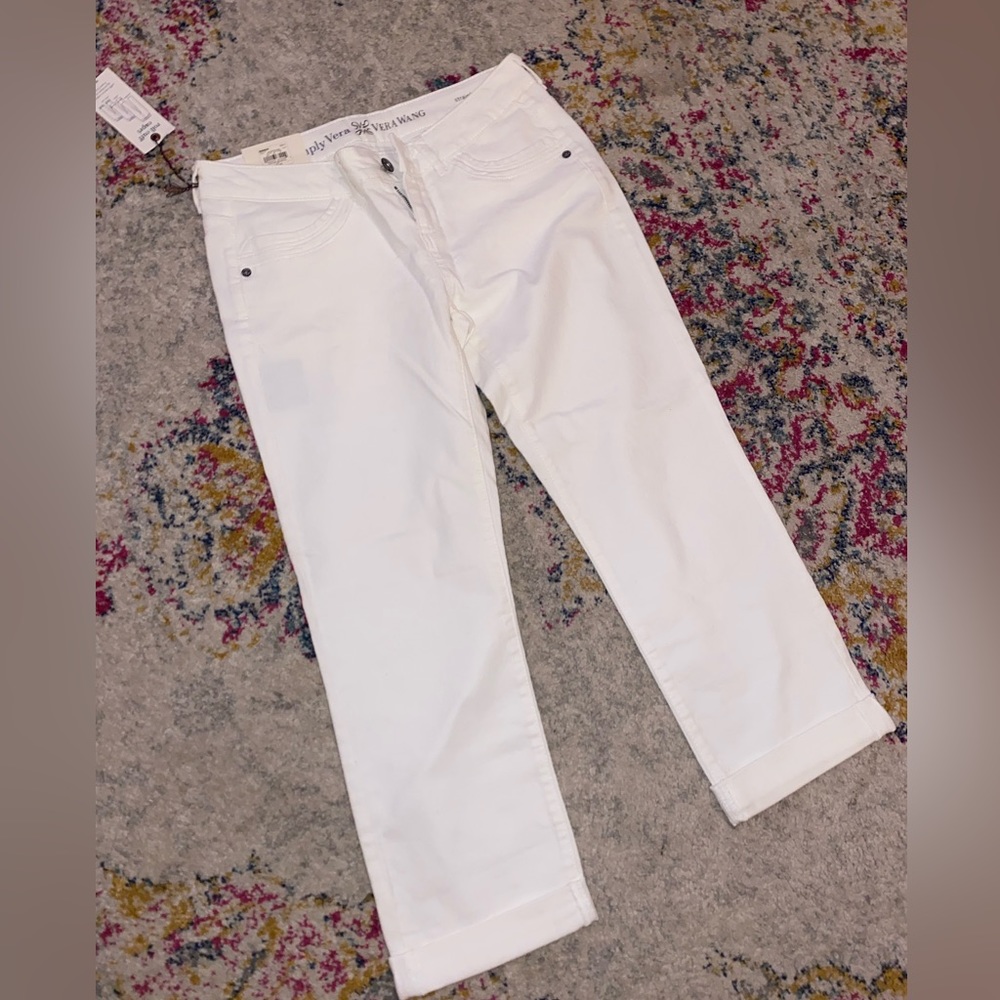Simply Vera Wang white capris